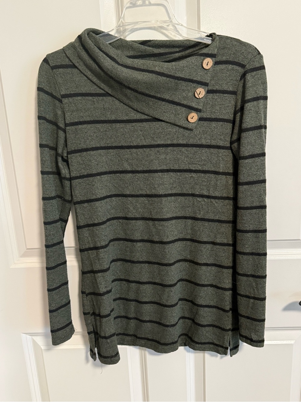 Vanilla Bay Gray Striped Knit Top